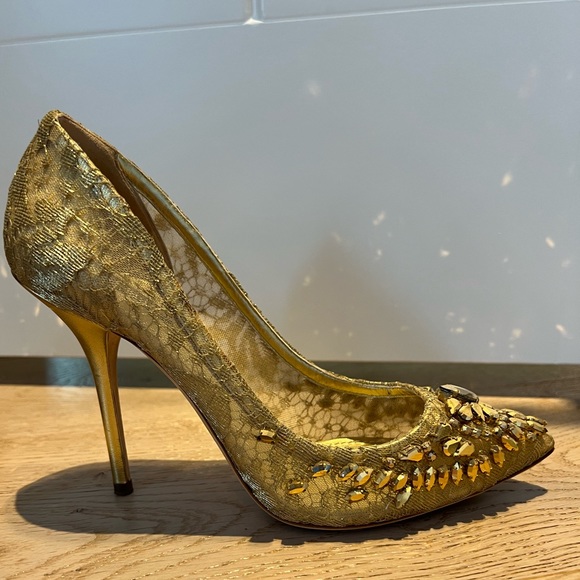Authentic EUC-DOLCE & GABBANA BELLUCCI Crystals Embellished Pumps Gold Heels - Picture 3 of 10